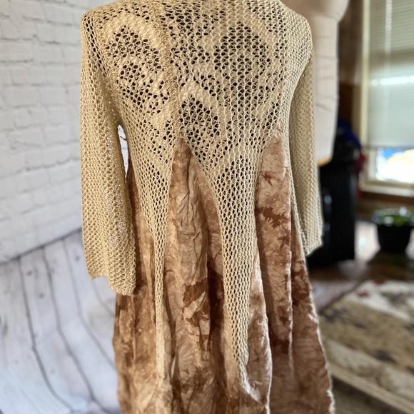 LADIES WOMENS  SIZE SMALL CROCHET LACE TRIMMED TAN DRESS - Picture 6 of 7